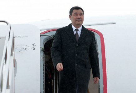 Қырғызстан президентінің ұшағына Ұлыбританияға қонуға рұқсат берілмеді