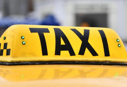 Қызылорда облысында такси жүргізуші жолаушыны қырық градус ыстықта елсіз далада түсіріп кеткен