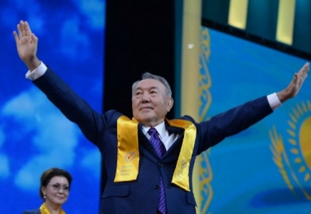 Назарбаевтар отбасын қорғайтын заңның күшін кім жоя алады – министр жауабы