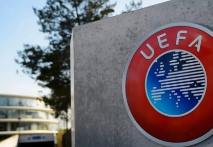УЕФА ресейлік командаларды футбол чемпионаттарына қатыстырмайды