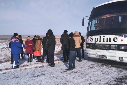 Астана-Шымкент бағытындағы автобус жолаушылары құтқарылды