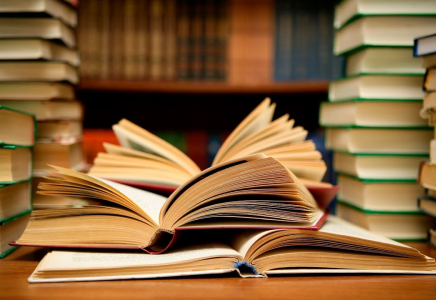 «100 жаңа оқулық»: Жыл соңына дейін тағы 30 кітап мемлекеттік тілге аударылады 