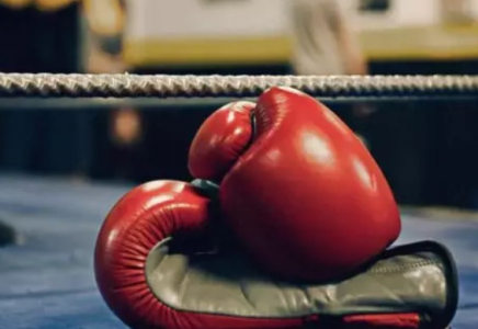 Алматыда Қазақстанның тұңғыш кәсіпқой боксшысы көз жұмды