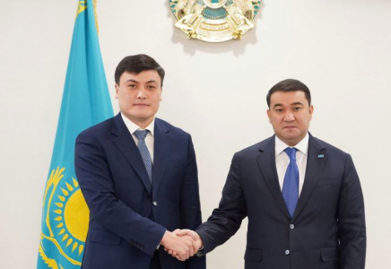 Түркістан облысының әкімі «Түркістан БГҚ» төрағасымен кездесті