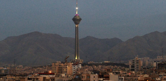 Иран БАӘ мен Бахрейндегі АҚШ-пен байланысы бар алюминий зауыттарына шабуыл жасады