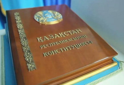 ​Respublica партиясының жетекшісі жаңа Конституцияның жобасын референдумға шығаруды ұсынды