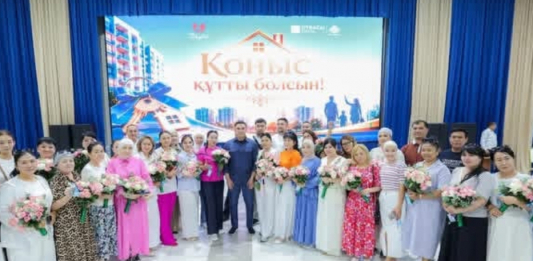 ​ШЫМКЕНТТЕ ТАҒЫ 30 ОТБАСЫ ЖАҢА ПӘТЕРДІҢ КІЛТІНЕ ИЕ БОЛДЫ