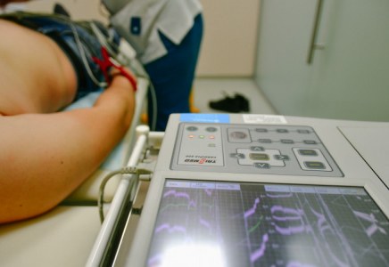 Алматыда COVID-19 жұқтырған үш науқас ауыр жағдайда жатыр