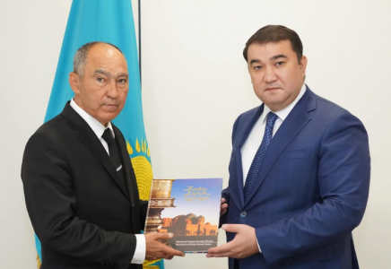 Түркістан облысының әкімі Түрікменстан делегациясымен кездесті