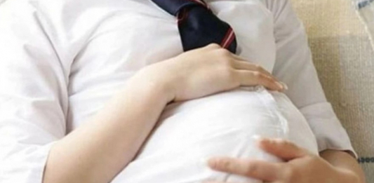 Жамбыл облысында 15 жастағы қыз босанды: Күдікке әскери адам ілінді