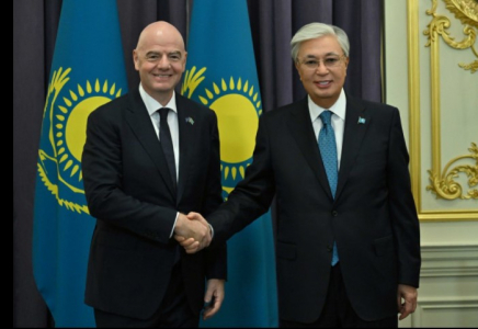 Мемлекет басшысы FIFA президентін қабылдады