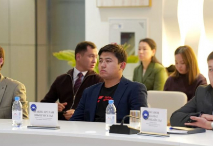 ТҮРКІСТАН: Жастар саясатын дамытуға арналған кеңес өтті