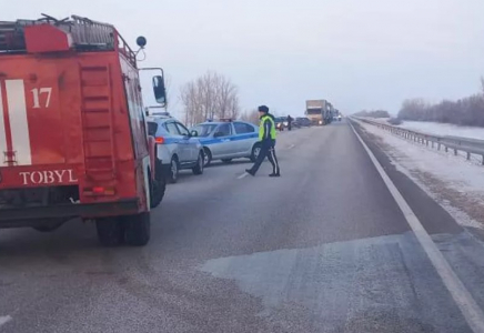 Қостанай облысында жол апатынан егіз балалар мен олардың анасы көз жұмды