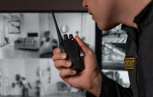 Қазақстанда енді 50 жастан асқандар мектеп күзетшісі бола алмайды