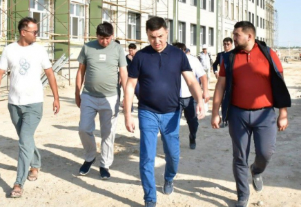 ТҮРКІСТАН: Аппарат басшысы Ордабасыдағы маңызды нысандарды аралады