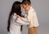 "Дені сау бала тумадың": жалғызбасты ана өзінің жас күнінде қалай далада қалғанын айтты