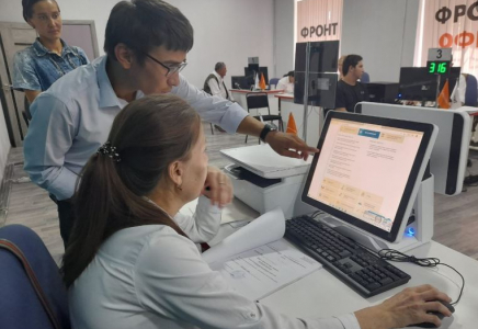 ТҮРКІСТАН: «Нәтиже» орталығы 2,5 мың мемлекеттік қызмет көрсетіп үлгерді