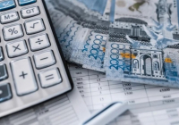 Байқоңырда мектептің бас есепшісі 52 миллион теңге жымқырған