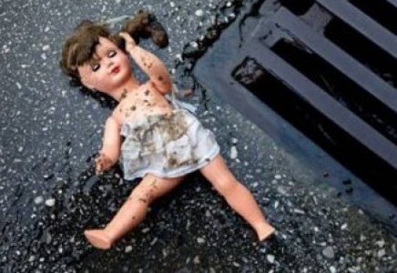 Алматыда ер адам туған қызын зорлады