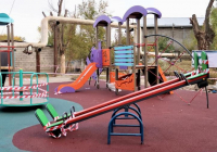 ТҮРКІСТАН: Кентауда тұрғын үйлердің аулаларына ойын алаңшалары орнатылып жатыр