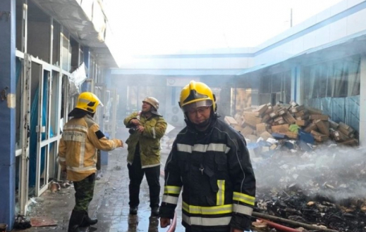 Өзбекстан астанасындағы базар өртке оранды