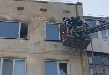 Көкшетауда 80-нен асқан қария пәтерінде тірідей жанып кете жаздады