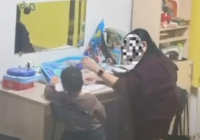 Қарағандыда логопед балаларды басынан ұрып, сабақ өткізген (ВИДЕО)