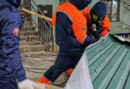 Атырау облысында қатты дауыл ғимарат шатырын ұшырып әкетті