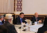 Түркістан облысының әкімі зиялы қауыммен кездесті