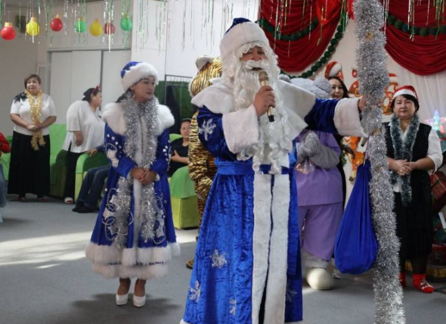 ТҮРКІСТАН: Төлебиде ерекше балаларға арналған жаңа жылдық мереке өтті
