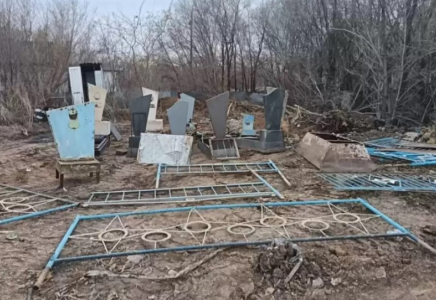 Астанада қабір қоршауын ұрлағандар іздестіріліп жатыр