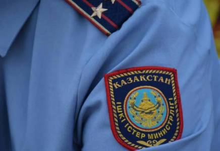 Семейде қоқыс жәшігінен табылған сәбидің ата-анасы полицияда қызмет ете ме – ПД жауабы