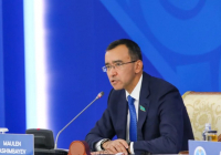 ​Мәулен Әшімбаев Конституция күнінің өзгеруіне қатысты пікір айтты