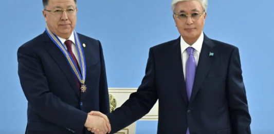 Мемлекет басшысы бір топ азаматқа мемлекеттік наградалар табыстады 