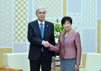 Мемлекет басшысы Токио губернаторы Юрико Коикэмен кездесу өткізді
