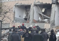 Түркияда 7 қабатты ғимарат опырылып түсті Түркияда 7 қабатты ғимарат опырылып түсті