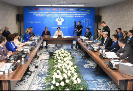 ТҮРКІСТАН: «Цифрлық денсаулық сақтау мен телемедицинаны дамыту» тақырыбында дөңгелек үстел өтті