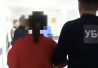 Түркістанда блогер клиника басшысынан 1 млн теңге бопсалады деген күдікпен ұсталды