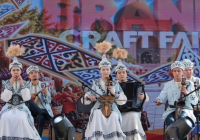 ​ТҮРКІСТАНДА ХАЛЫҚАРАЛЫҚ ҚОЛӨНЕРШІЛЕР ЖӘРМЕҢКЕСІ ӨТІП ЖАТЫР