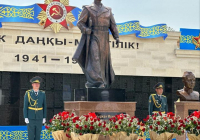 Түркістан облысында Бауыржан Момышұлының ескерткіші орнатылды