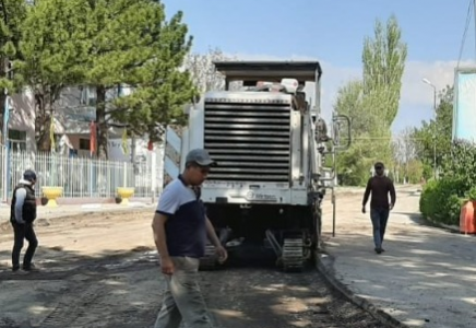 ТҮРКІСТАН: Ауылдарды жалғайтын маңызды жолдар жөнделіп жатыр