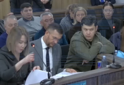 Айтбек Амангелді соттан шығып кетті