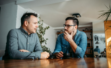 "​Бұрын мені жақсы көрген жанмен тұрсам, қазір менің ақшамды жақсы көретін адаммен өмір сүріп жатырмын"