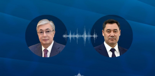 Мемлекет басшысы Қырғыз Республикасының Президенті Садыр Жапаровпен телефон арқылы сөйлесті