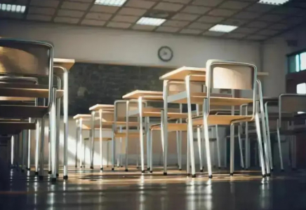 Қазақстанда енді бұрынғы полицейлер мен судьялар мұғалім бола алады