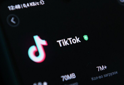 Әжетханада контент түсірген астаналық екі жігіт қамауға алынды