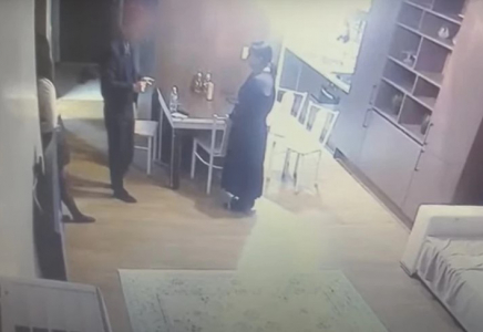 Астанада жалған полицей жезөкшелерден ақша бопсалаған