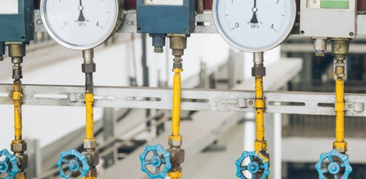 Депутат Еділ Жаңбыршин газ жеткізетін компаниялардың қаржысына есептегіштерді ауыстыруды ұсынды