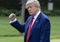 Трамп Иранның ядролық нысандарын жоятынын ескертті