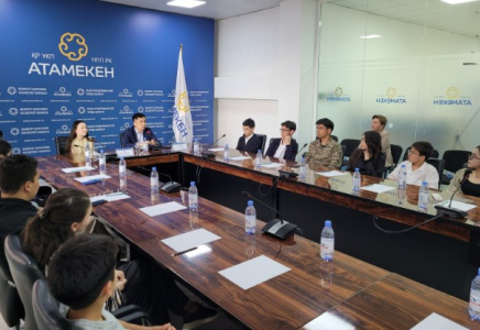 ШЫМКЕНТ: жастарға кәсіпкерлік негіздері таныстырылды